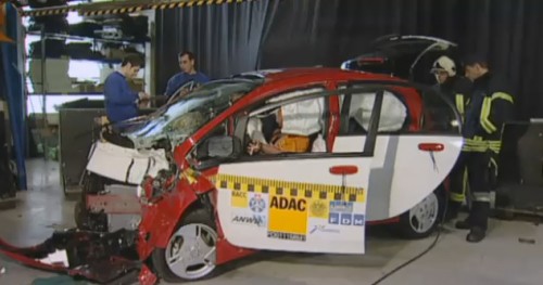 crash-test-mitsubishi-i-miev crash test de la mitsubishi i-miev electrique