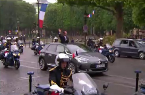 hollande citroen ds5 François Hollande dans la voiture hybride : la Citroen DS5