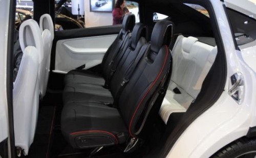 Tesla auto model x 7 places